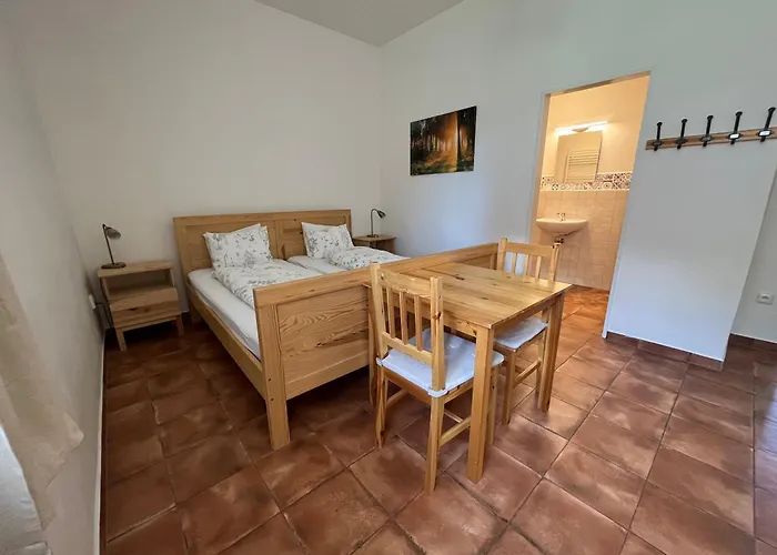 Dvůr Nové Zámky